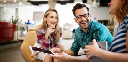 Rozmowa zespołu pracowników